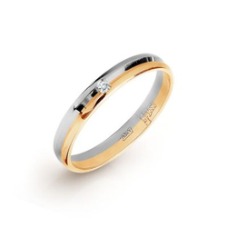 Кольцо из золота с фианитами