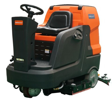 Машина поломоечная NOBLELIFT NR1060 (GEL 200Ah), с сиденьем оператора NR1060-GEL