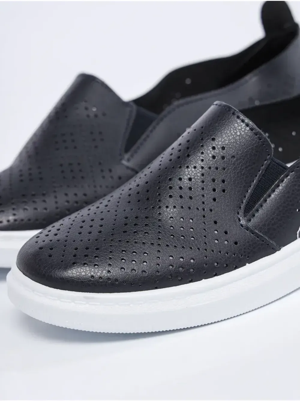 Мокасины летние с перфорацией