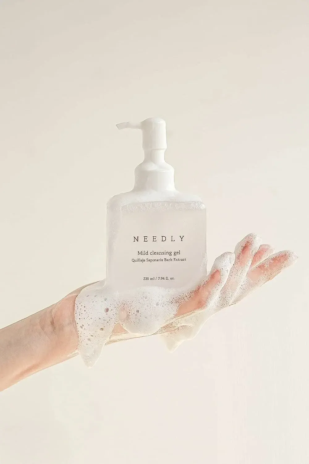 Мягкий очищающий гель для умывания NEEDLY Mild Cleansing Gel 235 мл