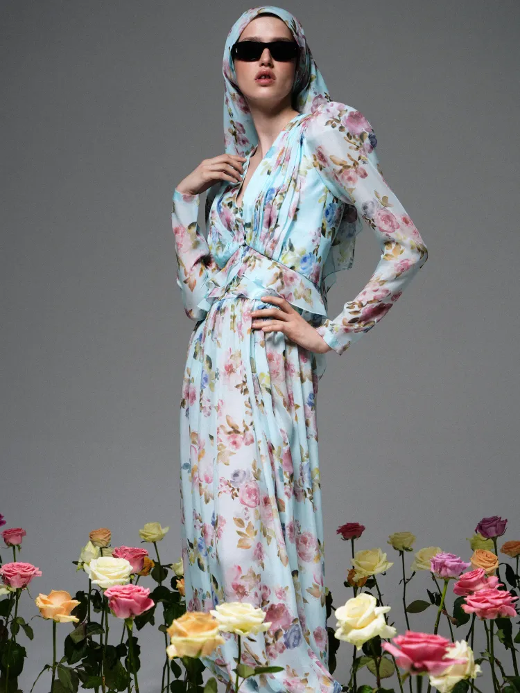 Каролина (Carolina), блуза из голубого шифона с цветочным принтом