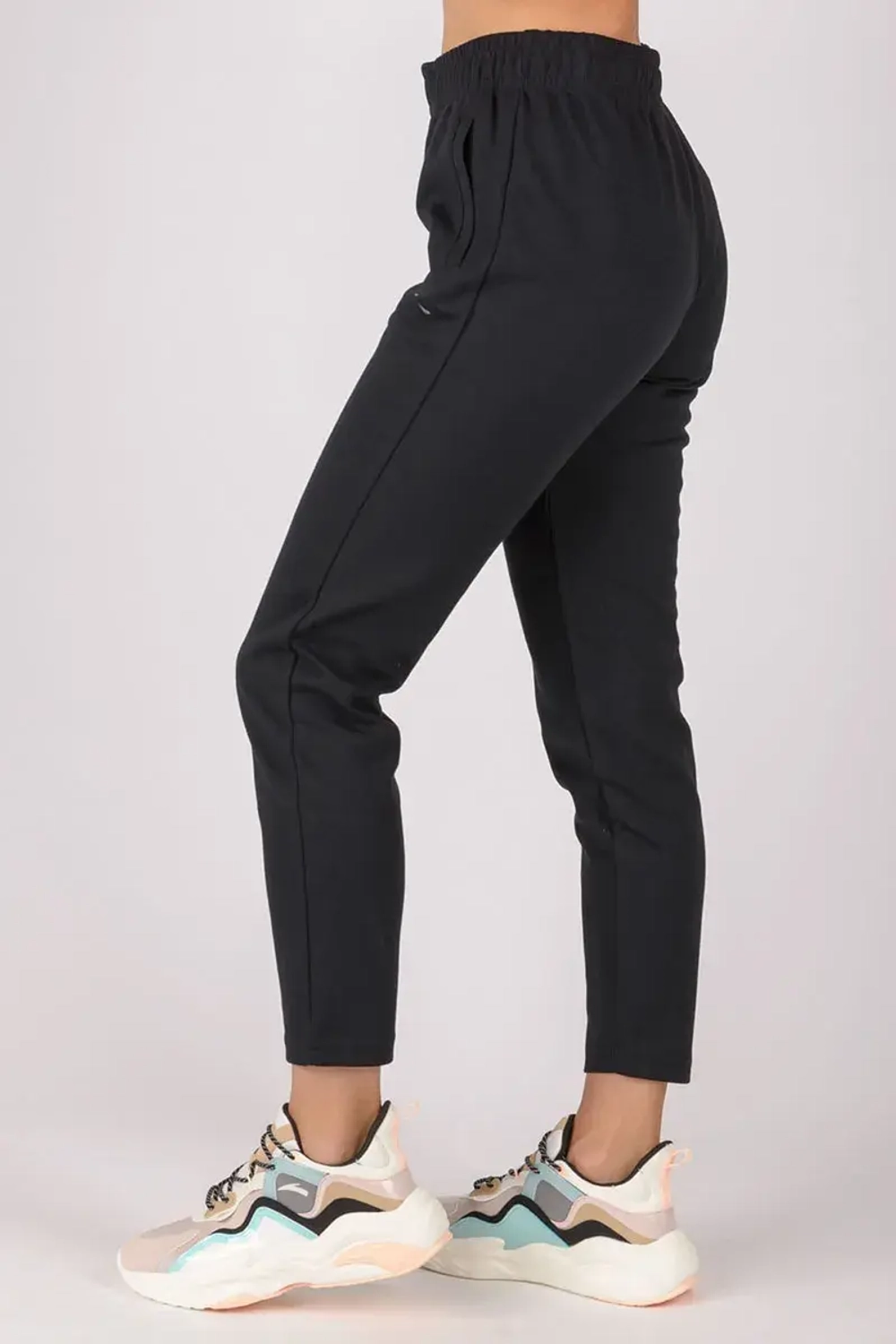 Брюки трикотажные ANTA A-SPORTS SHAPE CROSS-TRAINING