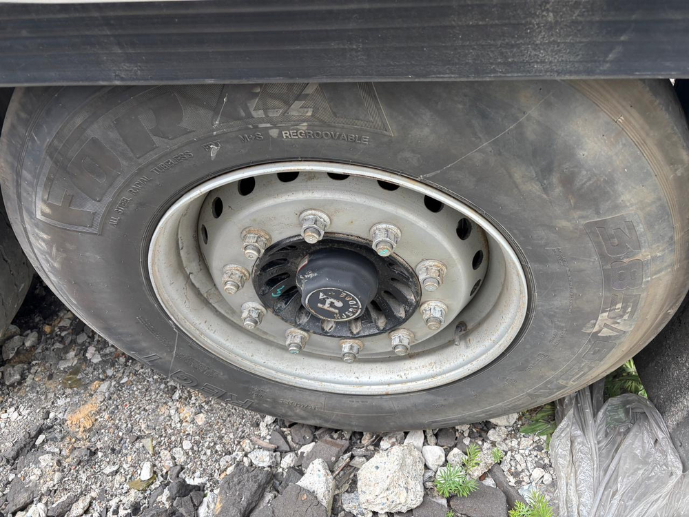 BONUM 9142* Полуприцеп шторный 914296-04 (длина 13,62 м., 38 000 кг)