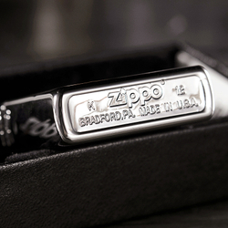 Зажигалка Zippo с покрытием High Polish Chrome, латунь/сталь, серебристая, глянцевая, 36х12х56