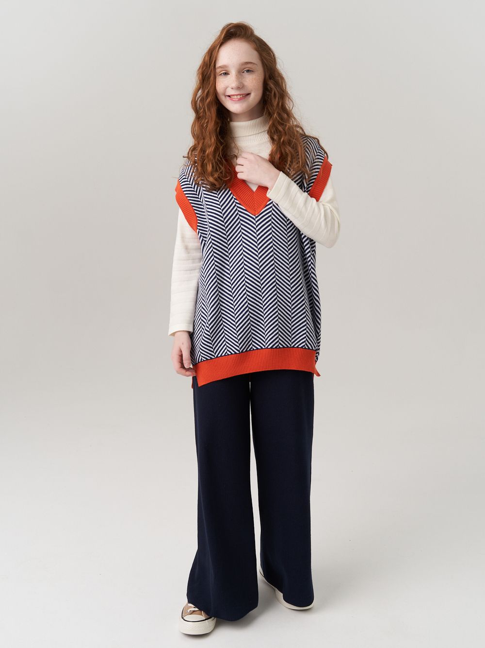 Жилетка для девочки в школу 953 н.синий-оранжевый