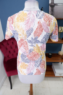 Футболка Essentials яркая 44 размер