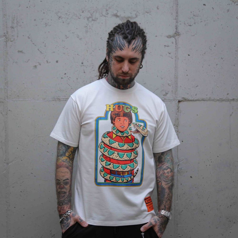 Футболка SR by Epic Merch Hugs Молоко