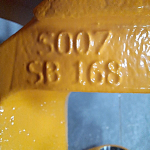 Трапеция задней стрелы ковша (бумеранг) | 335/05602, 125/79900 | Spare Parts