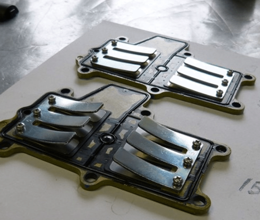 Впускной клапан Suzuki DT9.9/DT15