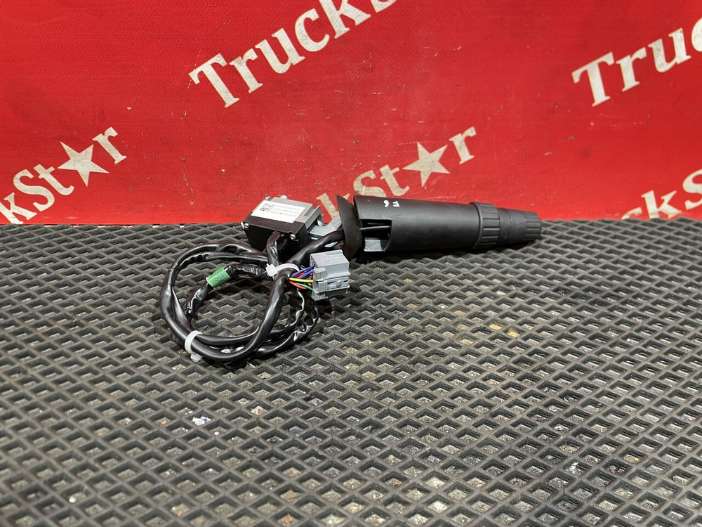 Переключатель подрулевой левый 2024г