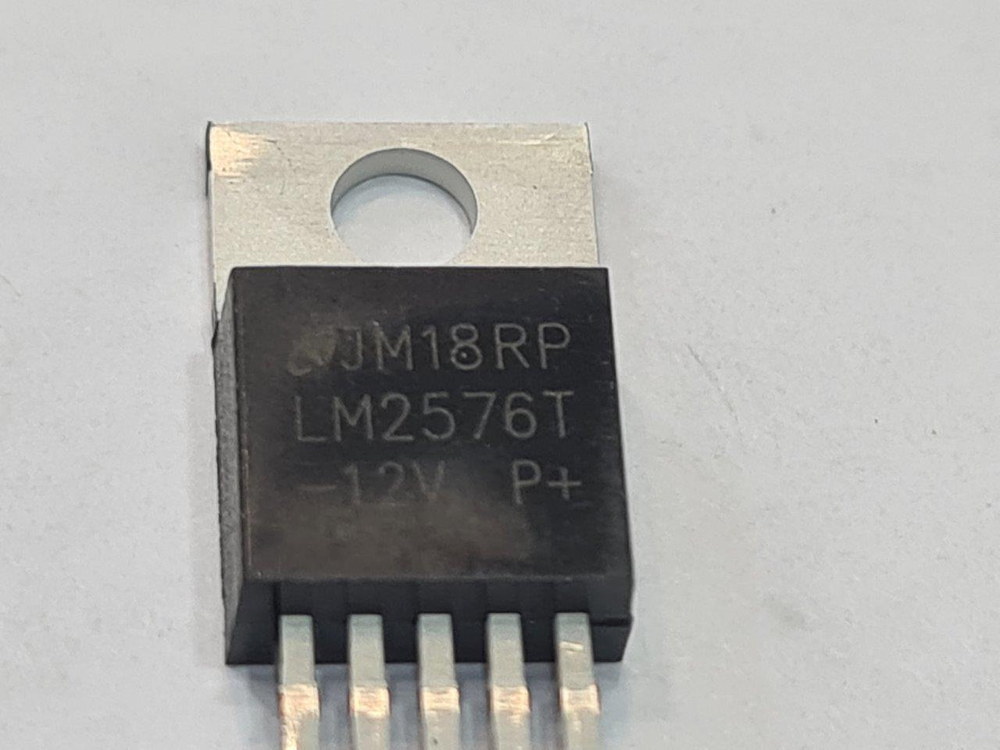 Микросхема LM2576T-12 (TO-220)