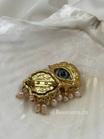 Брошь Скиапар. золотистая в форме глаза с жемчугом