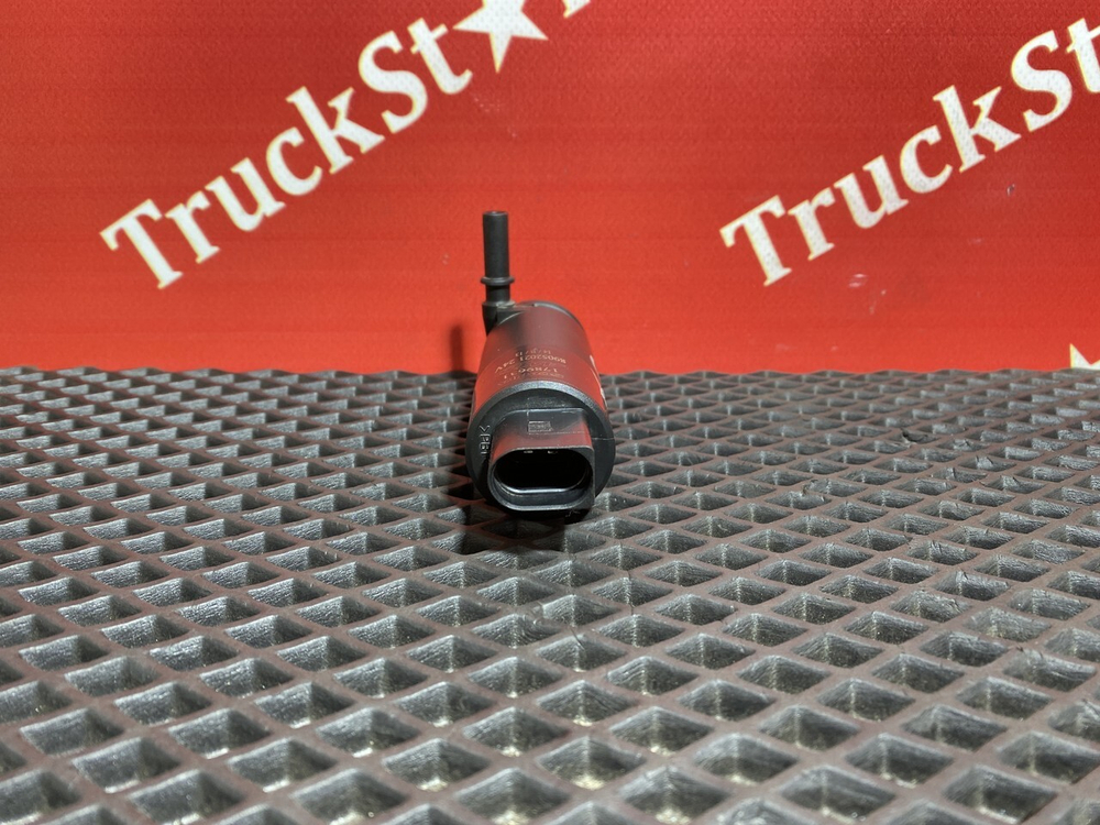 Насос омывателя фар