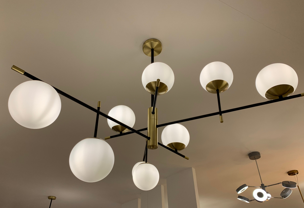 Потолочная люстра Maytoni MOD048PL-09G