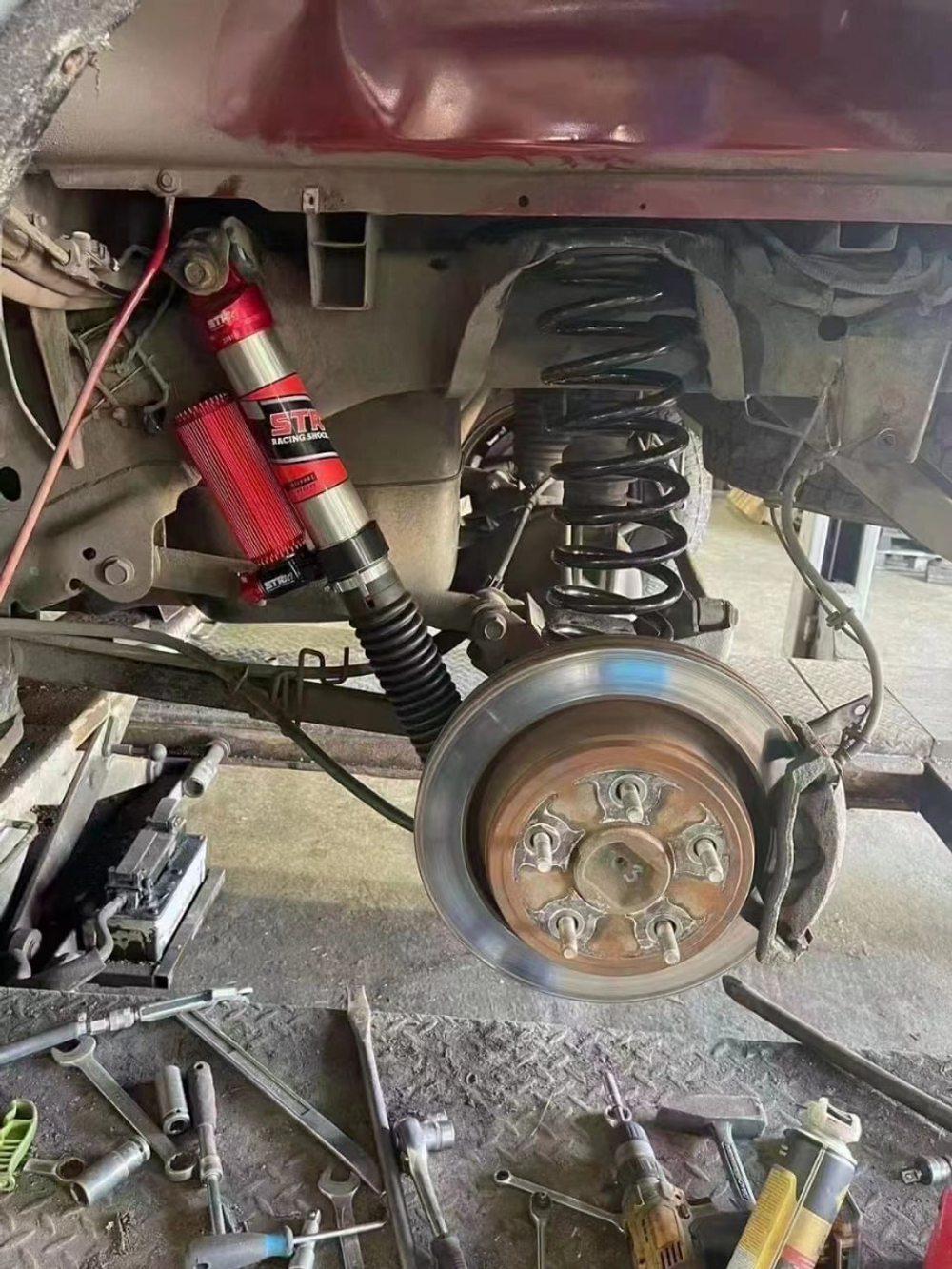 Dodge Ram 1500 (2012-2018) лифт-комплект регулируемой подвески +2" ST8000