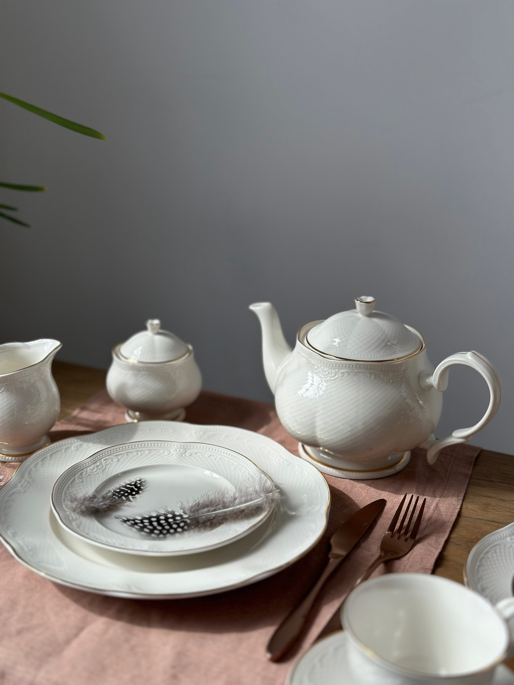 Тарелка 21 см, фарфор, "Aristocrat-Gold". Noble