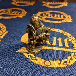 Статуэтка. Гном с киркой