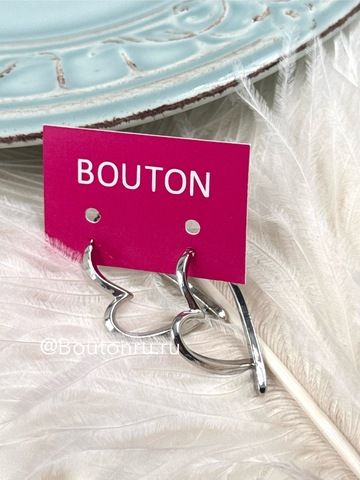 Серьги серебристые в форме сердца