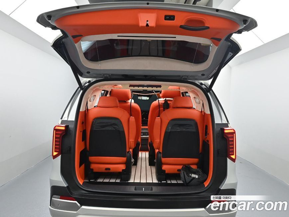 Kia The New Carnival (Sedona) 4 Generation Бензин 9-и местный High Limousine (특장업체) (02.2024)