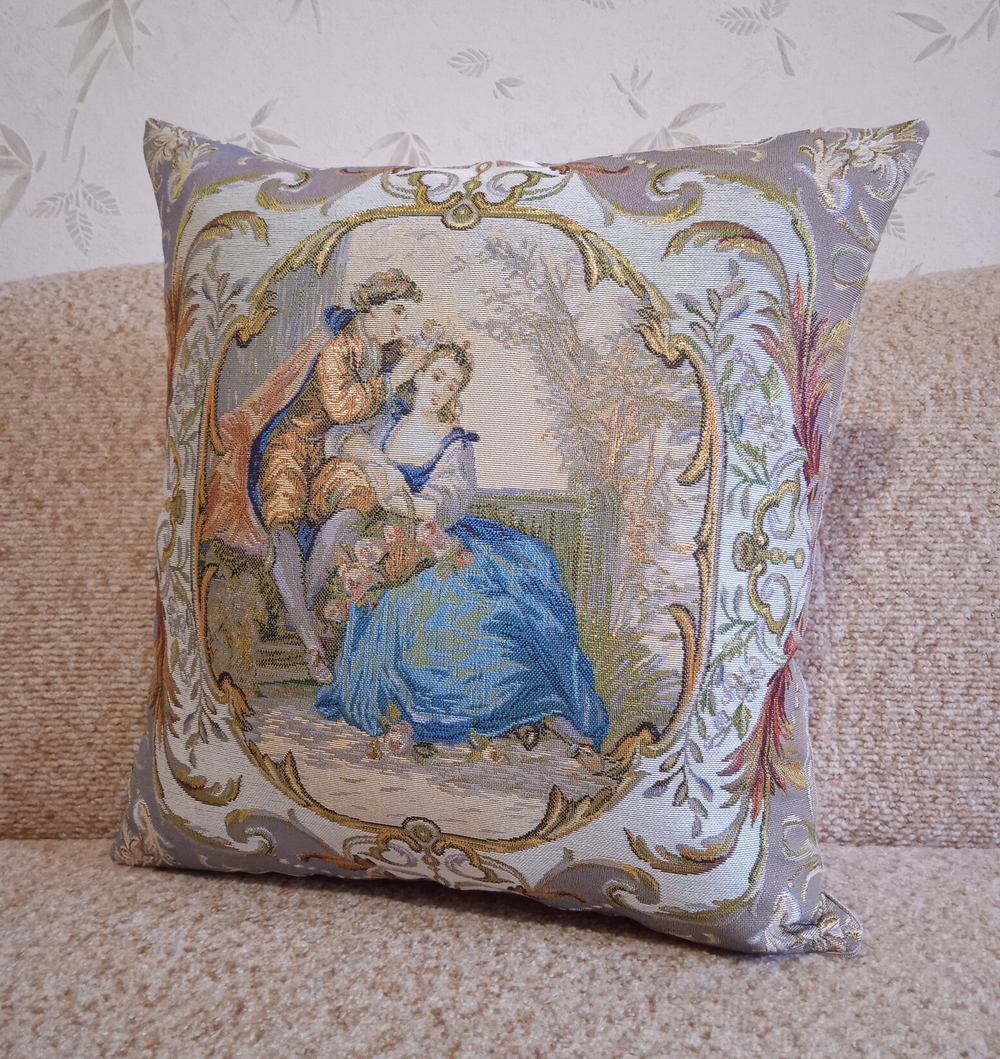 Декоративный гобеленовый чехол Рандеву 47х47