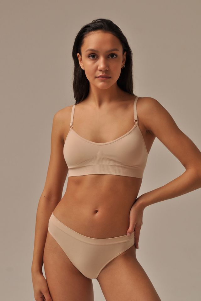 Трусы бразилиано телесного цвета из мягкой эластичной микрофибры