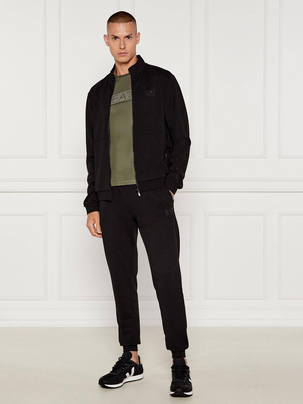 Костюм мужской EA7 Emporio Armani