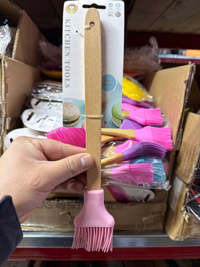Кисточка кухонная силиконовая с деревянной ручкой