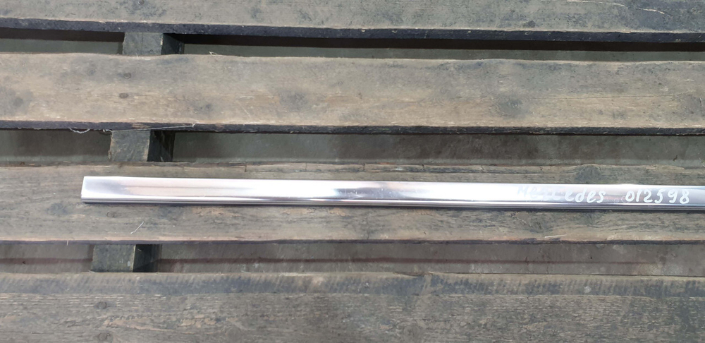 Молдинг двери передней левой Mercedes C (W205) 14-23 Б/У Оригинал A2057201924