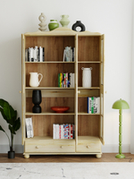 Шкаф витрина 3 двери 2 ящика Бритта из массива сосны, бежевый