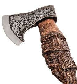 TP-02 Топор большой с объемной резьбой «Норманн»