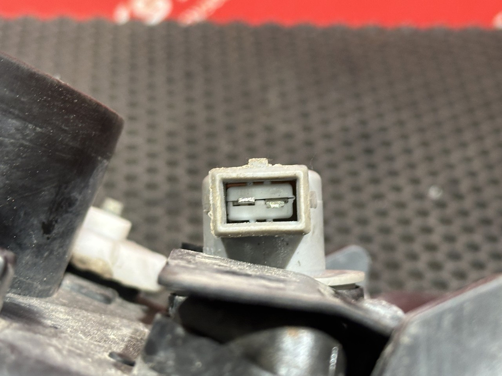 Фара передняя правая