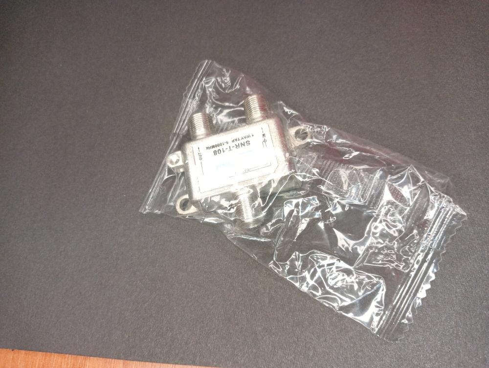 Ответвитель абонентский SNR-T-108 на 1 отвод, вносимое затухание IN-TAP 8dB.