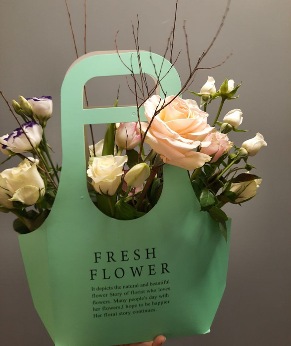 Композиция "Нежность лепестков"