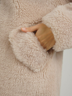 Шуба из шерсти чебурашка тедди, пудровая, SilverFox