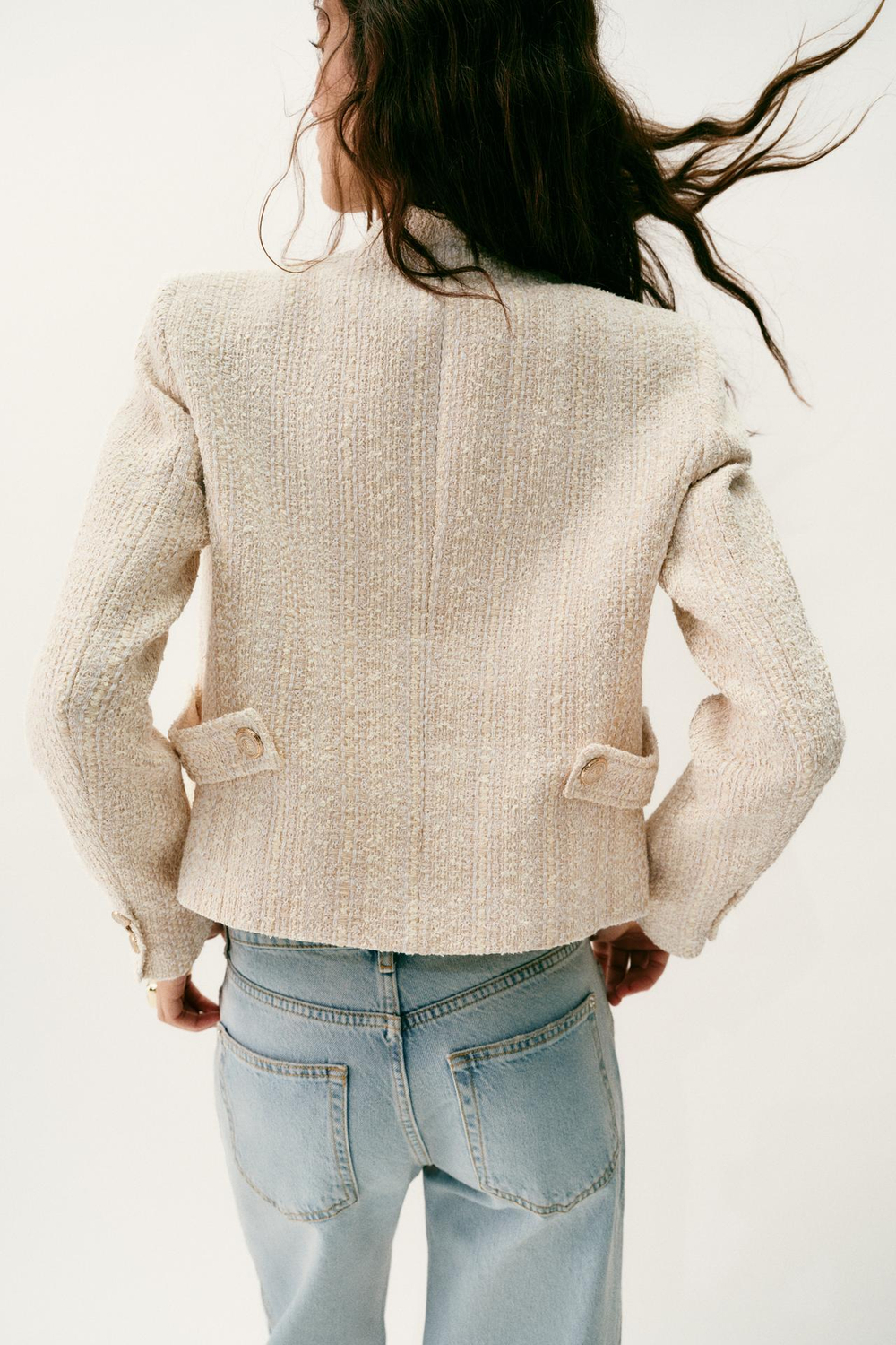 ZARA БЛЕЙЗЕР ИЗ РЕЛЬЕФНОЙ ТКАНИ С МЕТАЛЛИЗИРОВАННОЙ НИТЬЮ, ЭКРЮ