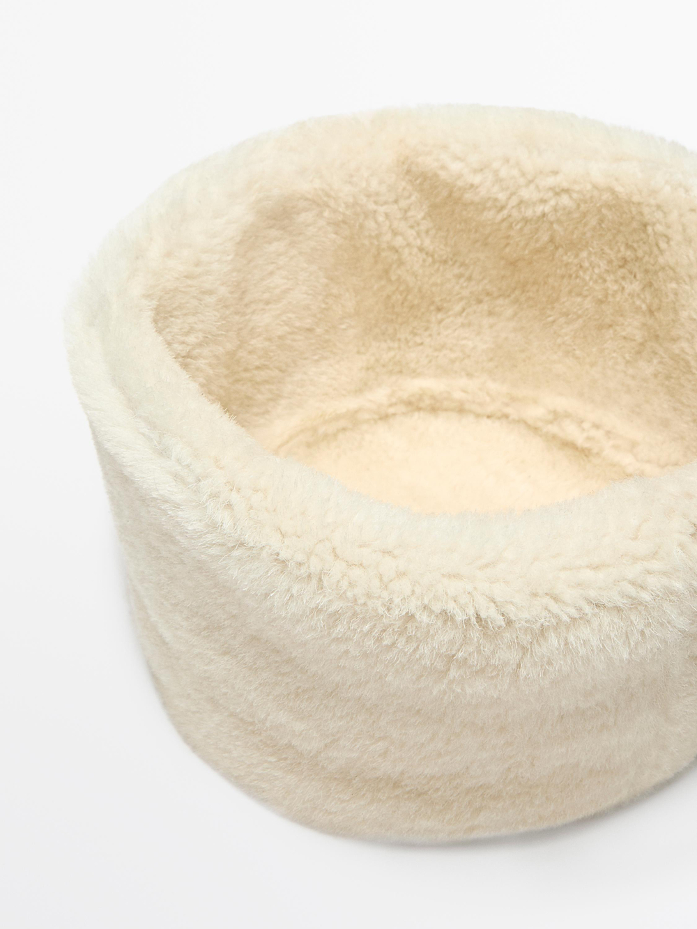 Massimo Dutti Шапка из дубленой кожи, натуральный/кремовый