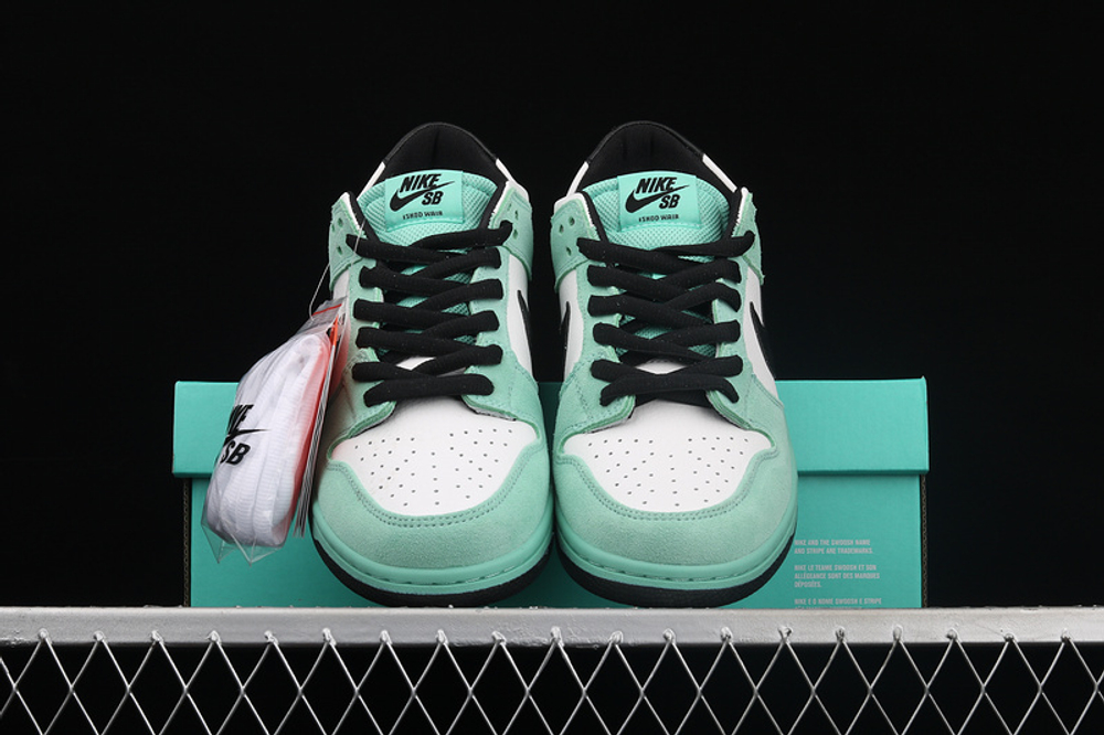 Nike sb dunk sea crystal best sale