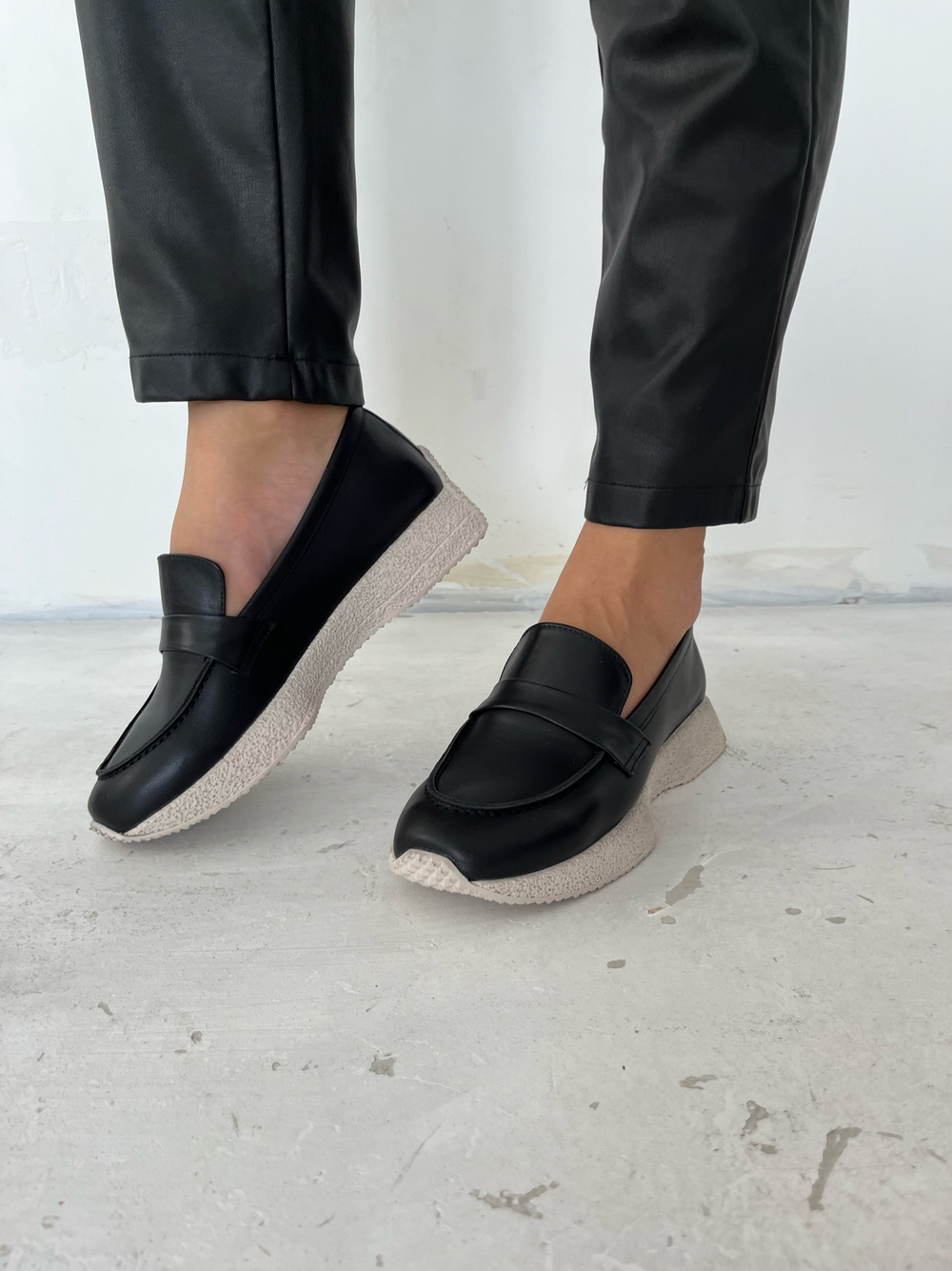 Мокасины из мягкой кожи