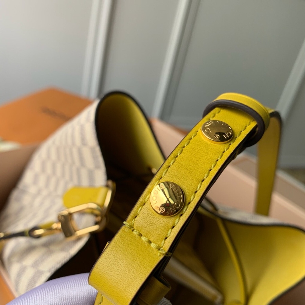 Louis Vuitton NeoNoe MM