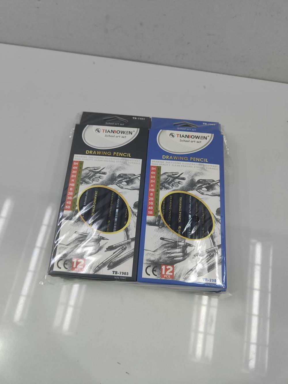 Набор ч/г карандашей разной степени твердости/мягкости, 12 штук