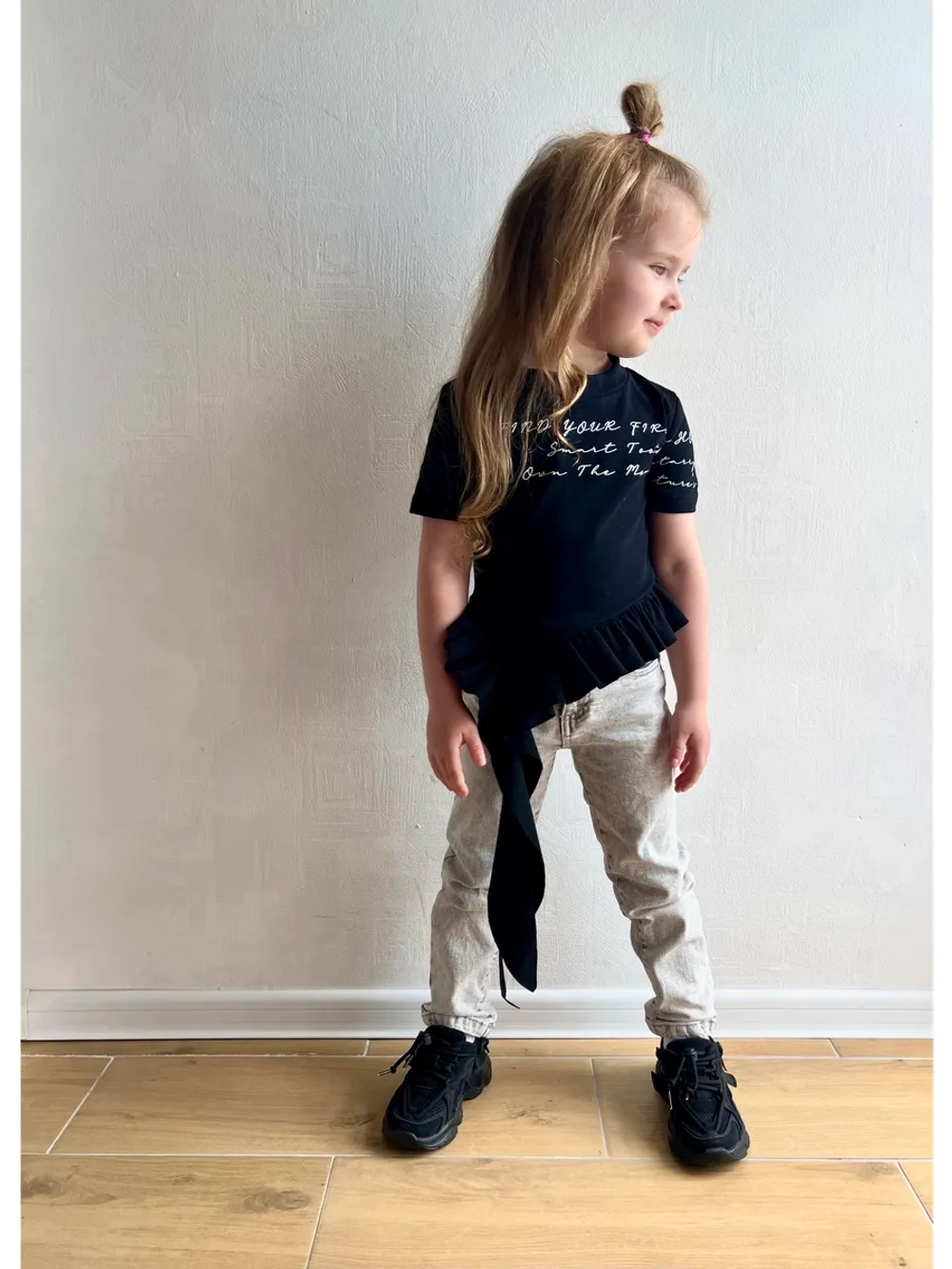 Футболка с воланами