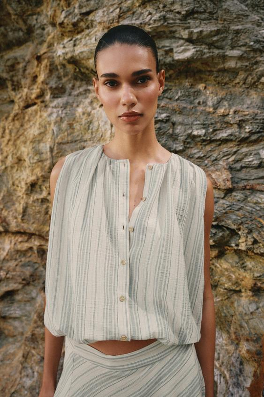 ZARA БЛУЗА В ПОЛОСКУ С РУКАВАМИ-ФОНАРИКАМИ, ЭКРЮ/ТЕМНО-СИНИЙ