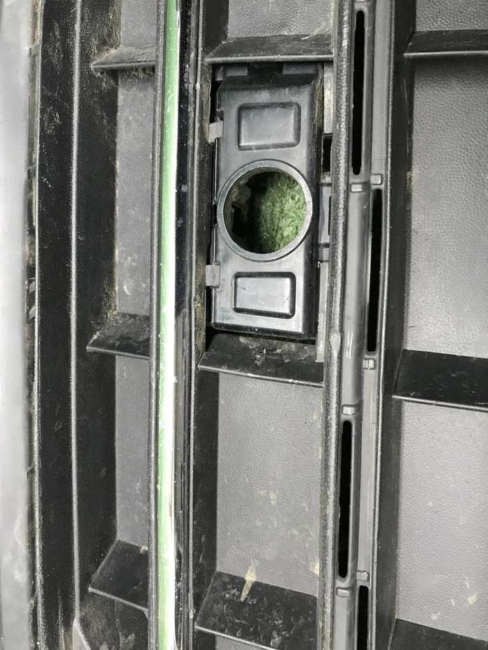 Решетка переднего бампера VW Touareg 3 (18-23)