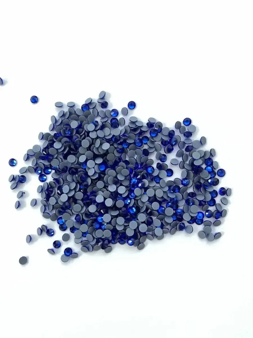 Стразы термоклеевые стекло ss20 Sapphire