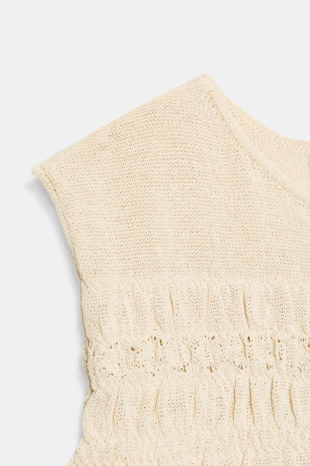 ZARA ТРИКОТАЖНЫЙ ТОП «СОТЫ», ЭКРЮ