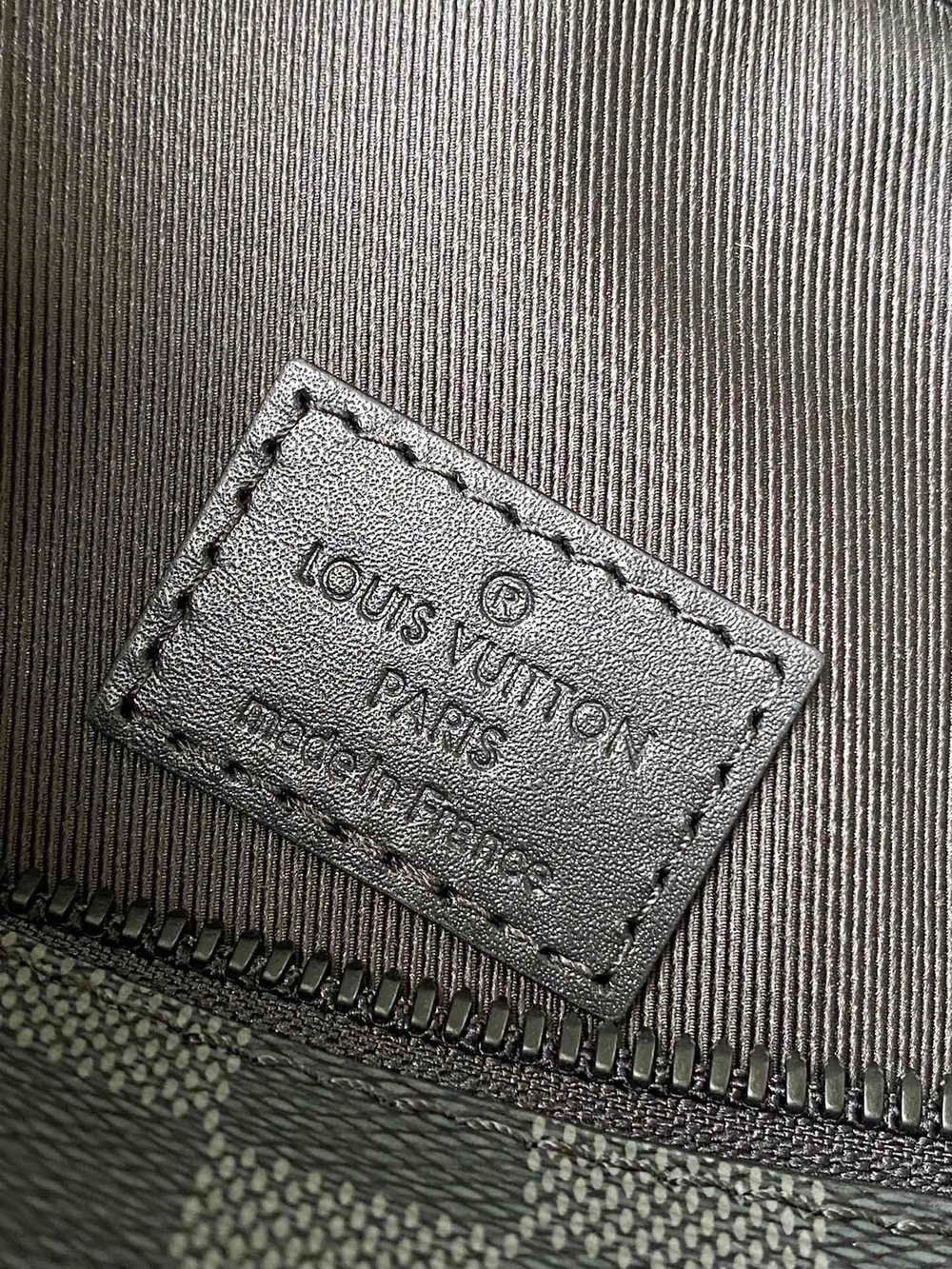 Louis Vuitton Takeoff Pouch