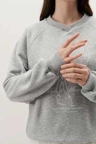 Свитшот с V-образным вырезом цвета серый меланж