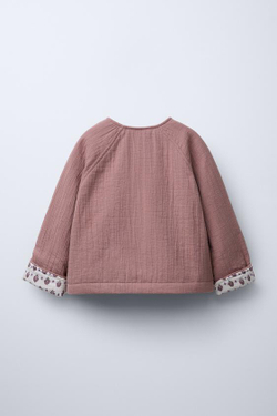 ZARA СТЕГАНАЯ КУРТКА ИЗ РЕЛЬЕФНОЙ ТКАНИ, ЦВЕТ РОЗОВОГО ДЕРЕВА