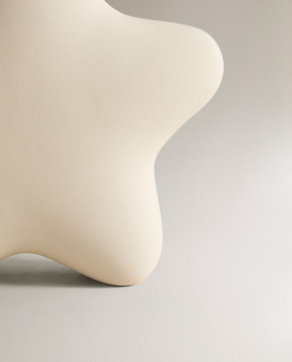 ZARA HOME ДЕТСКИЙ ДЕРЖАТЕЛЬ ДЛЯ ЗУБНЫХ ЩЕТОК "ЗВЕЗДА", КРЕМОВЫЙ