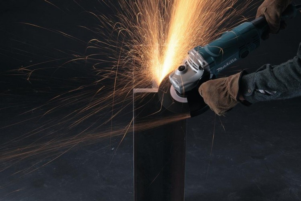 Углошлифовальная машина MAKITA GA 7050 GA7050